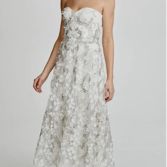 Marchesa Notte Anthropologie BHLDN Arabella White Flower Appliqué Wedding Dress - Picture 3 of 7